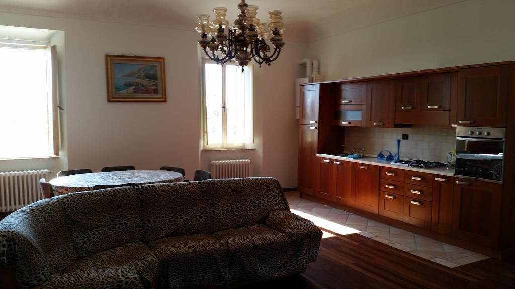 Apartmán La Panoramica Avenale Pokoj fotografie